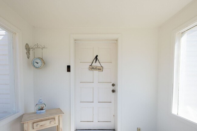 Foto del edificio - Cozy 4 Bedroom Home on large plot of land in Parker