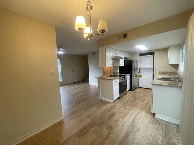 Foto del edificio - Cobblestone Beauty!