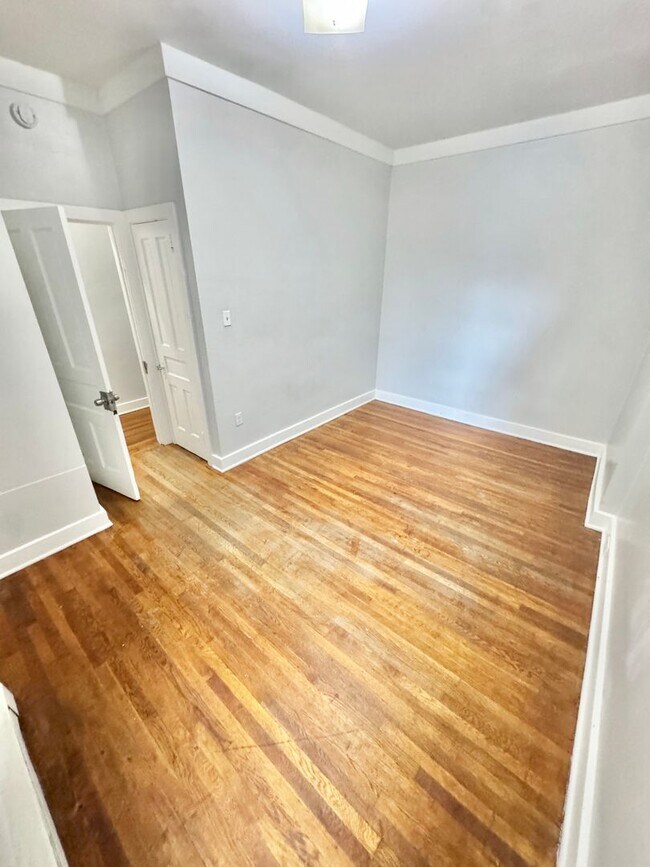 Foto del edificio - 1103 Linden St