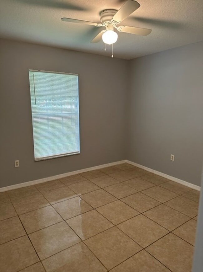 Building Photo - Coming soon ... 2 Bed 2 Bath 1/2 Duplex in...