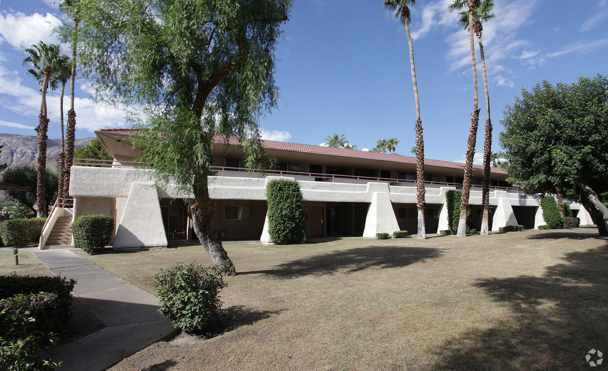 Primary Photo - Palm Springs Villas