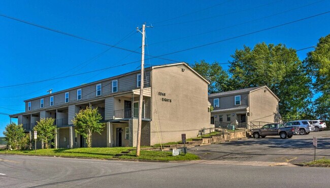 Foto del edificio - 802 S Elm St