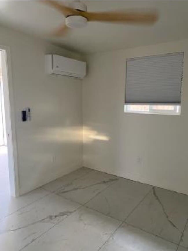 Building Photo - 5150 Kawaihau Rd