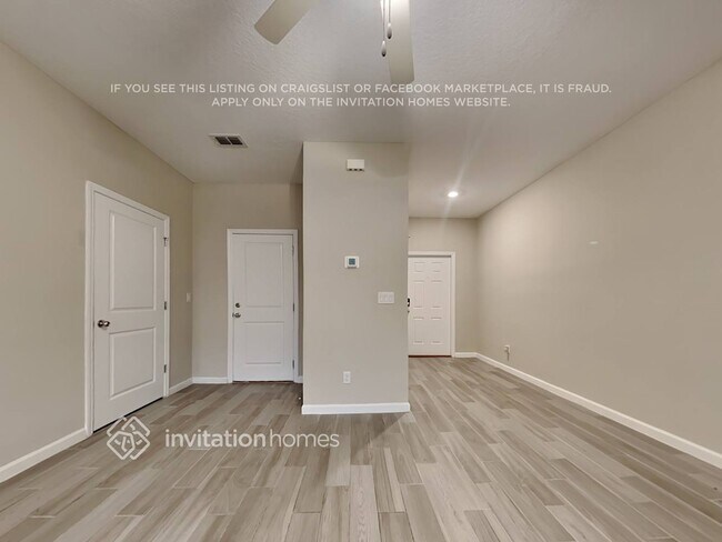 Foto del edificio - 1313 Grassland Ave