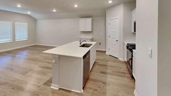 Building Photo - Brand New 4 Bedroom 2 Bath Home in Putnam City Schools