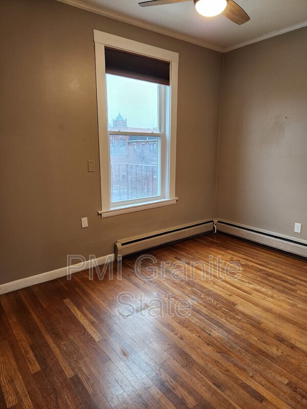 Foto principal - 83 1/2 W Pearl St