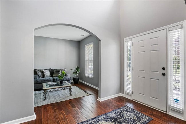 Foto del edificio - Beautiful 5-Bed, 3-Bath Craftsman Home Near Kennesaw Mountain