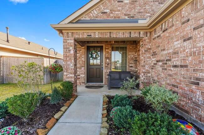 Building Photo - 928 Gentle Moss Dr