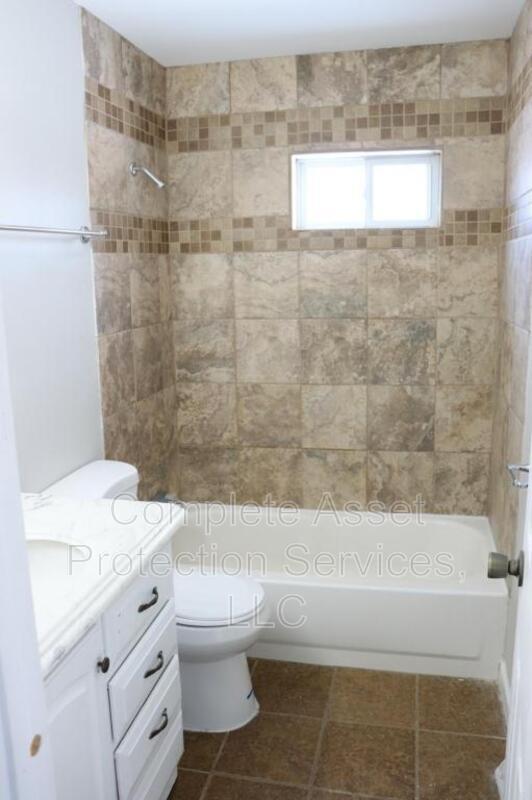 Building Photo - 386 Litchfield Rd