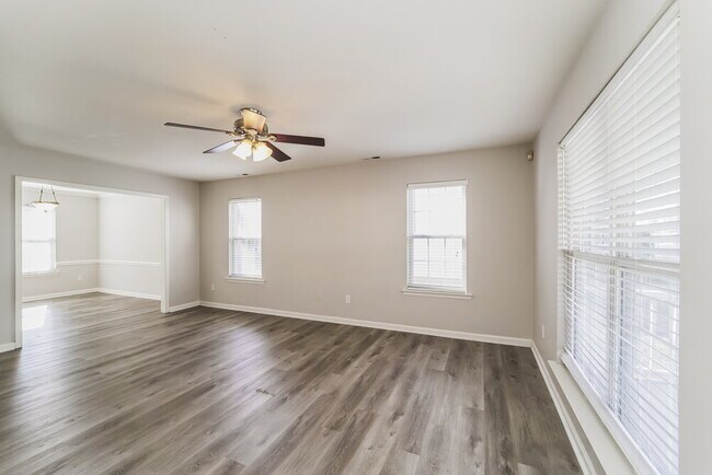 Building Photo - 6109 Spanish Moss Ln