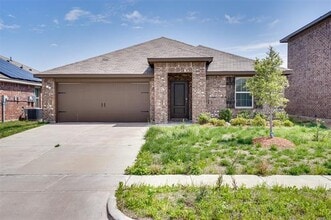 Building Photo - 106 Gallant Fox Ln