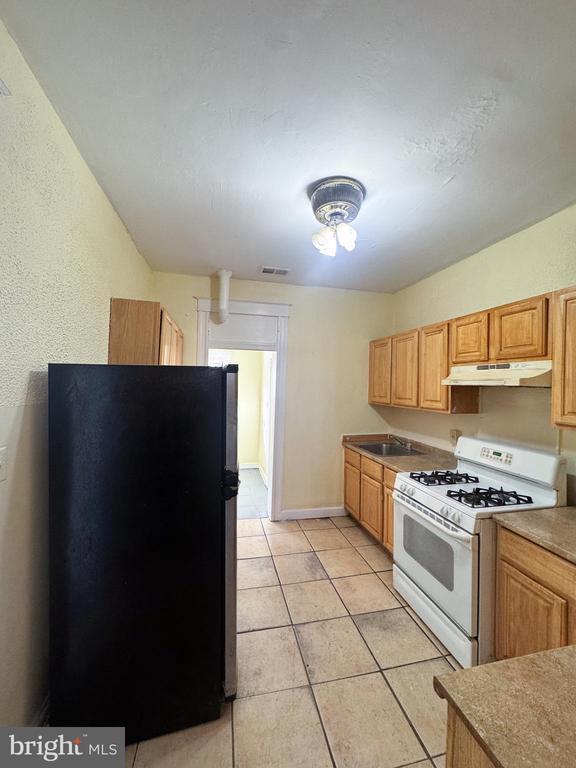 Foto del edificio - 422 Edgewood St