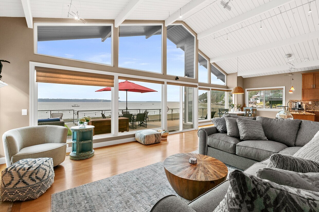 Foto principal - 12556 Shorewood Ln SW