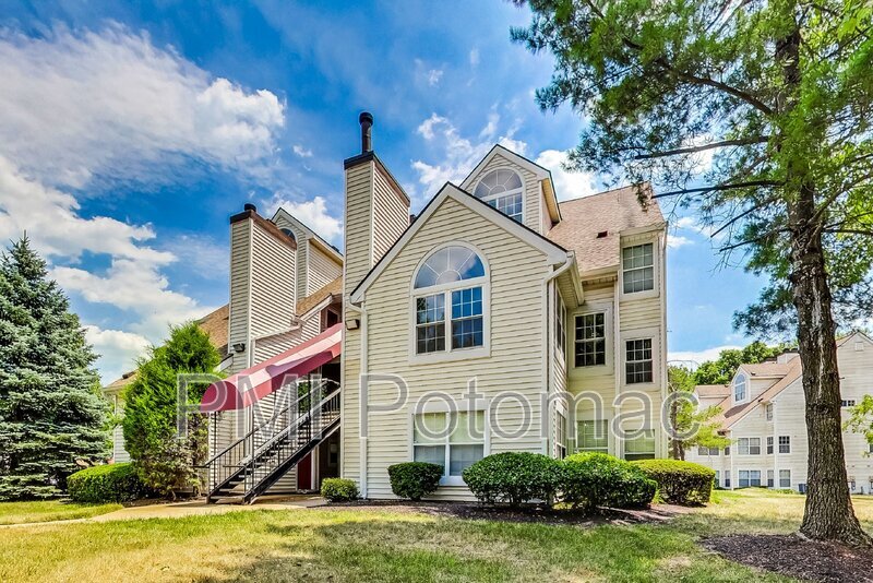 Primary Photo - 10301 Westridge Dr