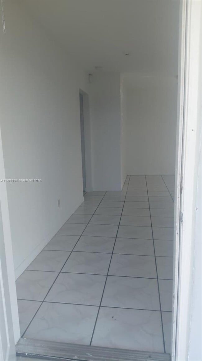 Foto del edificio - 6444 Dawson St