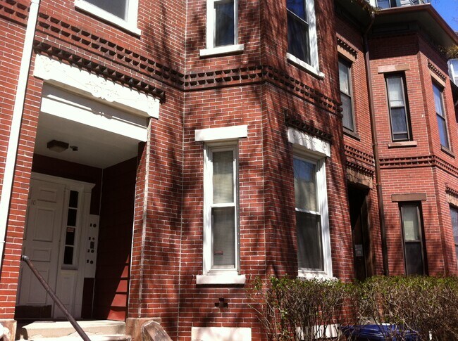 Building Photo - 10 Wigglesworth St
