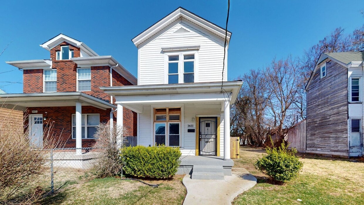 Primary Photo - HOUSE FOR RENT