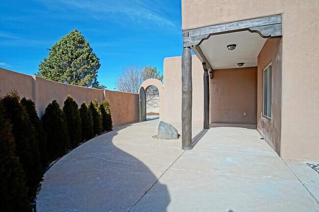 Building Photo - 3928 Desert Sage Ct NW