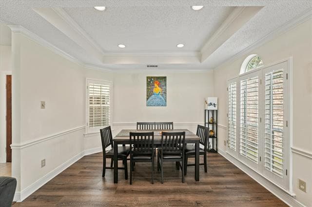 Building Photo - 9420 Blue Jay Way