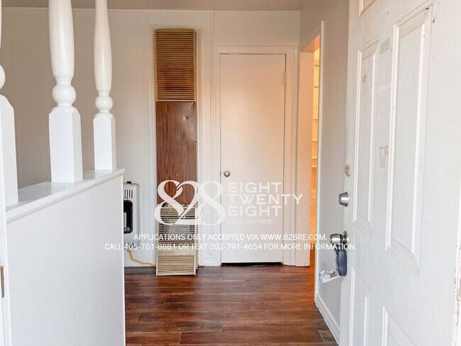 Foto del edificio - $150 OFF 1st MONTH'S RENT! Cute 2 Bed/1 Bath Single Family Home in MWC - AVAILABLE NOW!