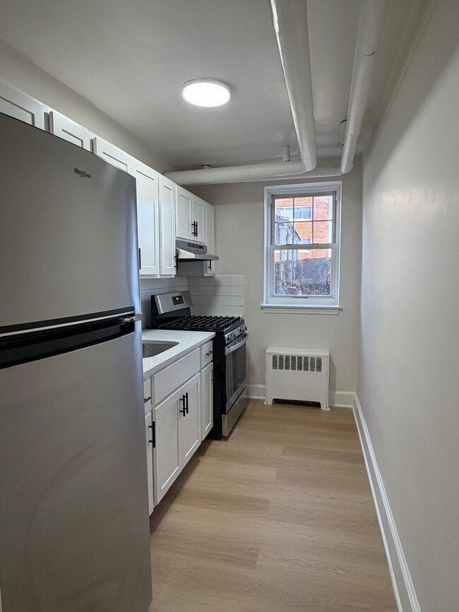 Building Photo - 216 N Arlington Ave