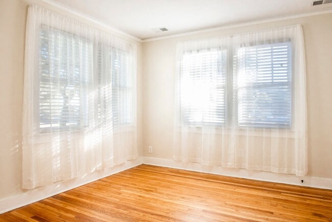 Foto del edificio - 118 W 36th St