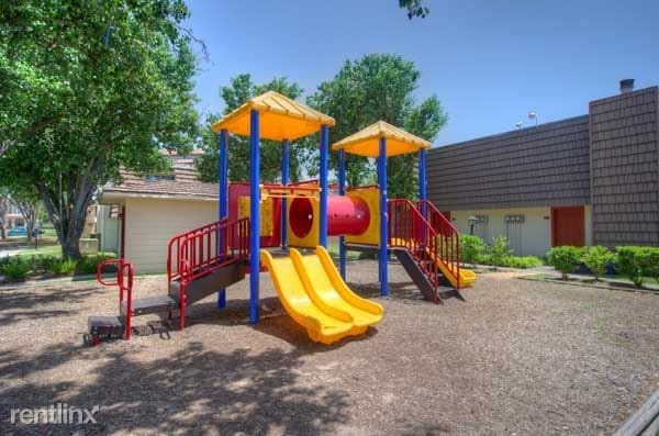 Foto del edificio - 5010 Grove W Blvd