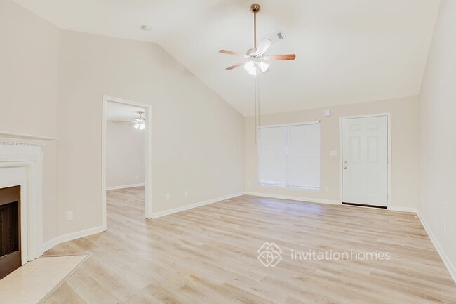 Building Photo - 2960 Garnet Way