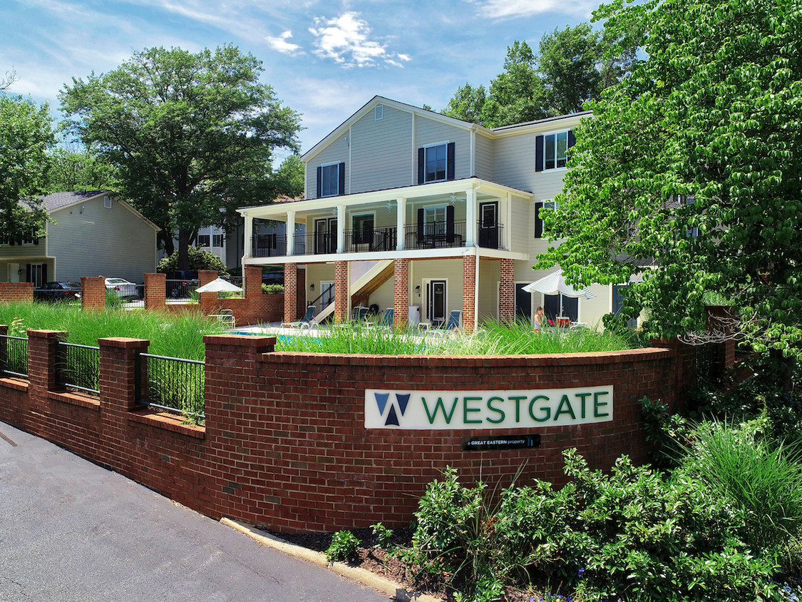 Puerta del oeste - Westgate Apartments