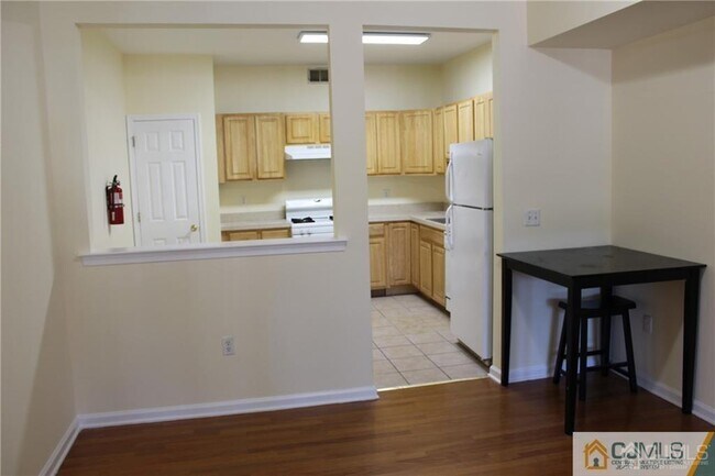 Foto del edificio - 231 Pinelli Dr