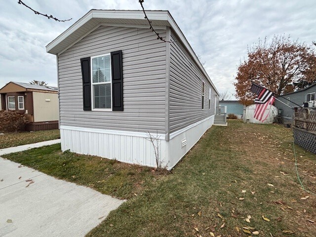 Foto del edificio - 831 N Pontiac Trail