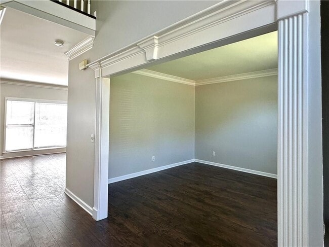 Building Photo - 2020 Bentwood Ct