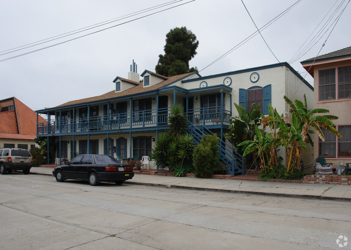 Foto del edificio - 6051-6061 La Jolla Hermosa Ave