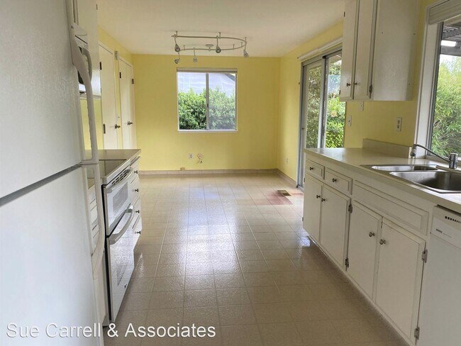 Building Photo - 2 br, 2 bath House - 8905 Oak Trail Dr.