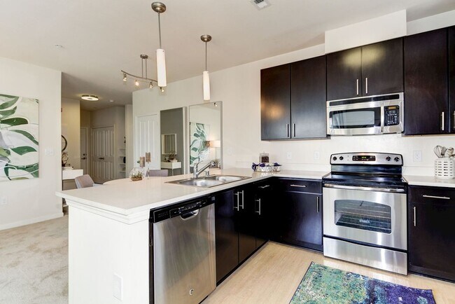 Foto del edificio - Groveton Green Apartments