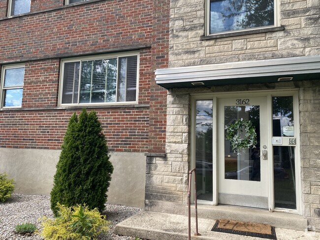 Building Photo - 3162 Troy Ave