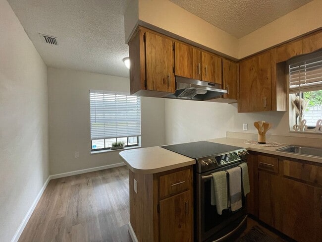 Interior Photo - The Vanda