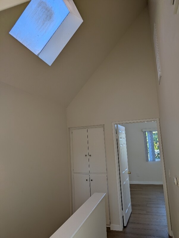 Foto del edificio - 14257 Friar St