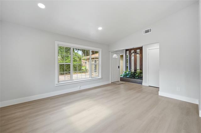 Building Photo - 8034 Greenhollow Ln