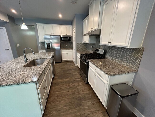 Foto del edificio - Home in Easley  4 Bedroom 2.5 Bath in the Stonehurst Plantation Community !!!