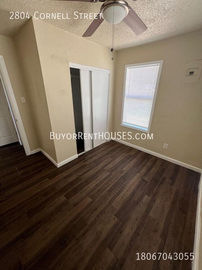Foto del edificio - PRICE REDUCTION! $499 Move-In Special (+ a...