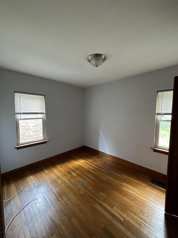 Foto del edificio - 18116 Wildwood Ave