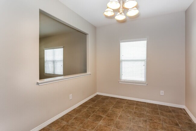Foto del edificio - 10227 Berry Hill Ln
