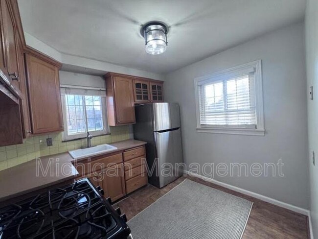 Foto del edificio - 2714 Glenview Ave