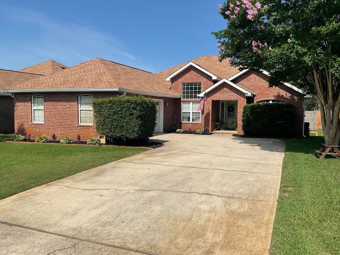 Foto principal - Soundside Gated Community!!
