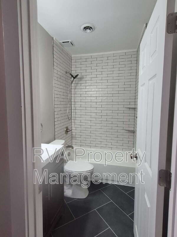 Building Photo - 600 N 32nd St