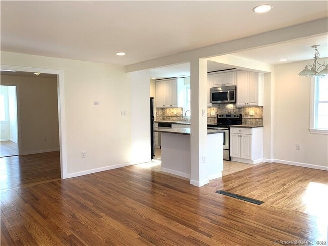 Building Photo - 89 Cortland Cir