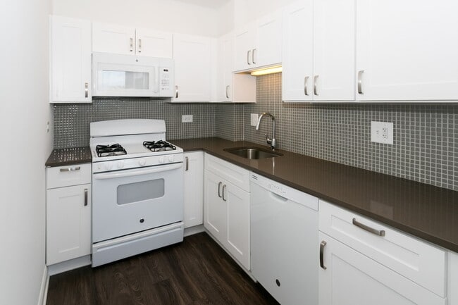 Interior Photo - East Park Tower