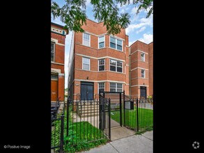 Building Photo - 1520 N Leavitt St