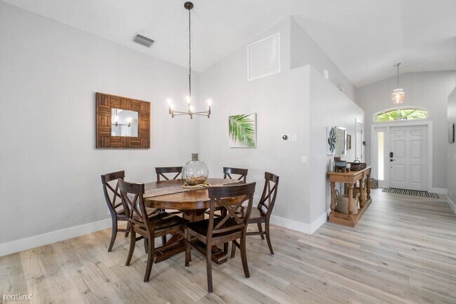 Foto del edificio - 3 br, 2 bath House - 6022 Foster St